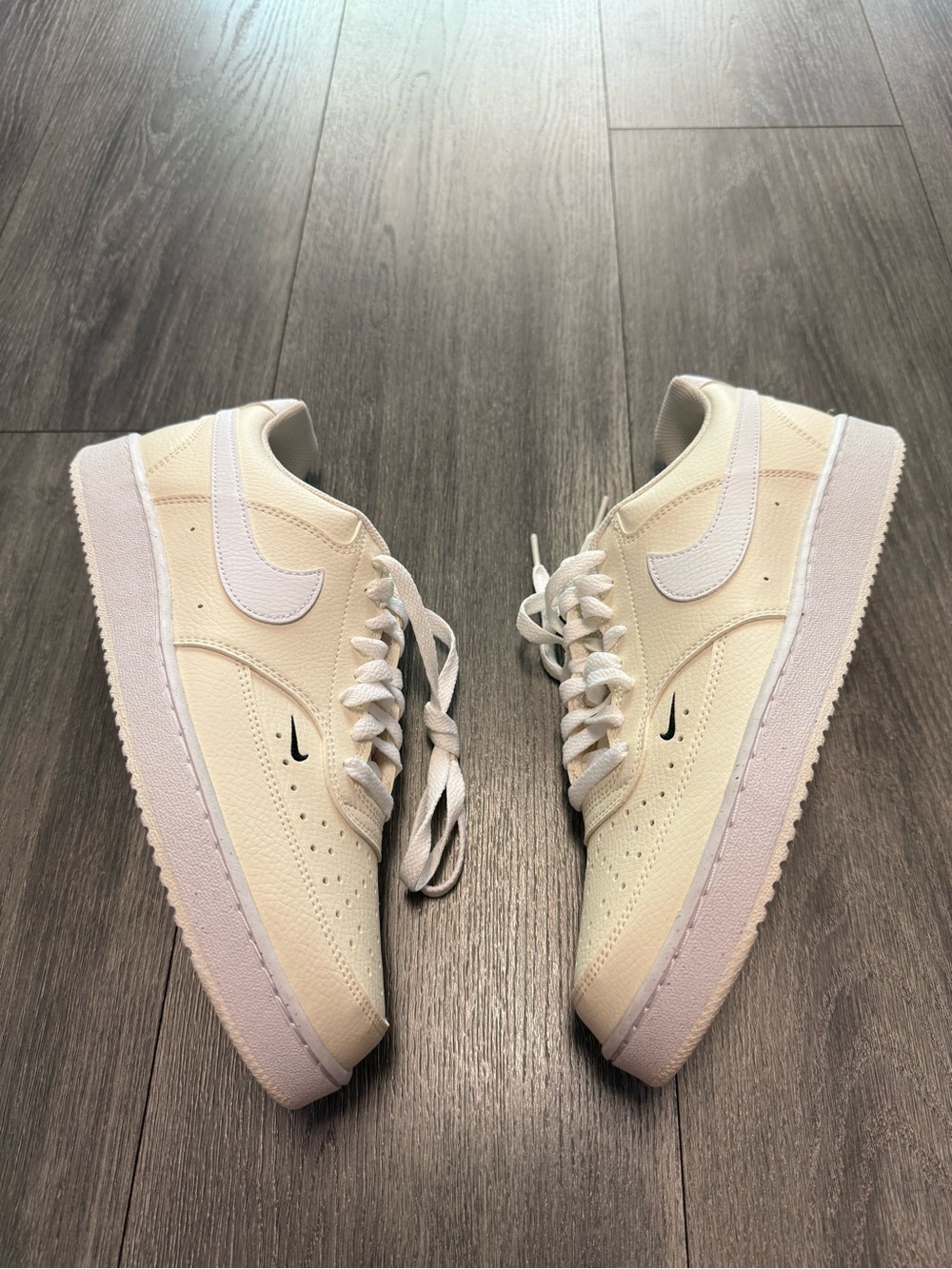 Nike Court Vision Low Next Nature Sneakers Shoes Cream FV9952-100 Womens Sz 10.5